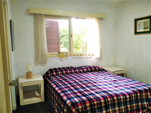 Lindo Apartamento 2 Dormitorios! Con Servicios!- Ref: 3828