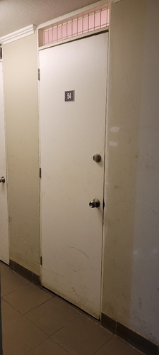 Cómoda Y Segura Bodega En Segundo Piso - Metro Irarrázaval