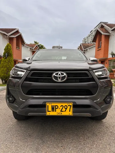 Toyota Hilux 2.4 Diesel automática