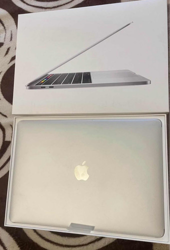 Macbook Pro 13 Touch Bar (Usado)