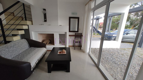 Imagen 1 de 15 de Alquiler De Apartamento 3 Dormitorios En Manantiales, Urguay - Manantiales Manantiales