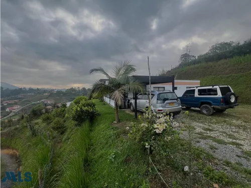 Finca Para Venta En Guarne, Vereda Chaparral.(mls#247946)