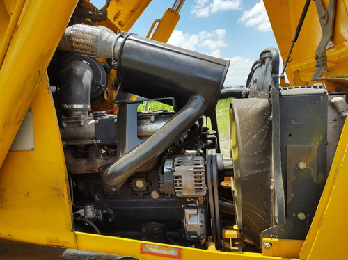 Imagen 11 de 15 de Retroexcavadora Jcb 214e 4x2 C/extensión Y Bote Frontal 4en1