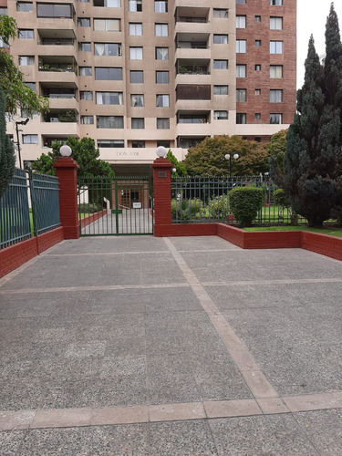 Arriendo Dpto Metro Baquedano 