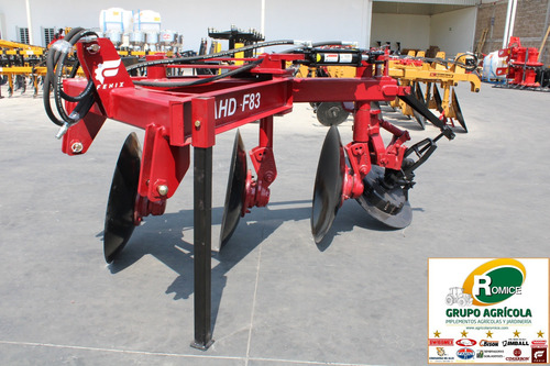 Imagen 5 de 15 de Arado Agricola De 3 Discos Hidraulico Marca Fenix P/ Tractor