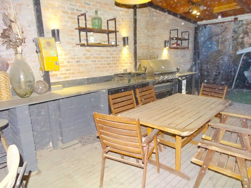 Casa Totalmente Remodelada - 845 (107135)