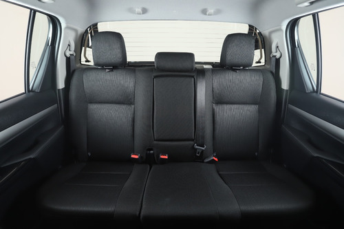 Imagen 9 de 25 de Toyota Hilux 4x2 Dc Srv 2.8 Tdi 6at J.r