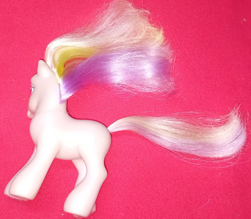 Figura My Little Pony Fluttershy Hasbro 2002 (Usado)