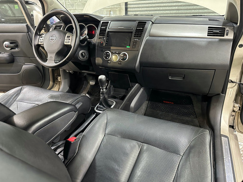 Nissan Tiida 1.8 Tekna