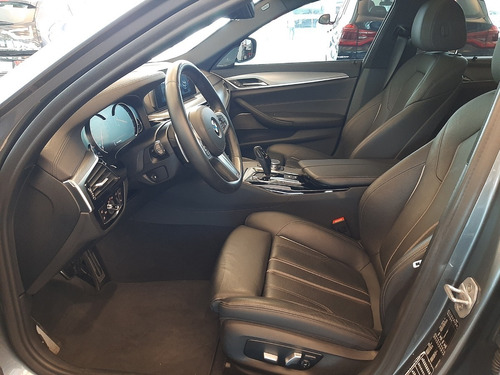 Imagem 10 de 15 de Bmw 540i M Sport 2019
