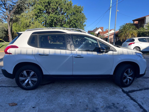 Peugeot 2008 1.6 Feline Tip