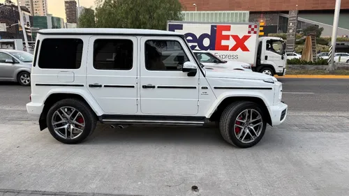 Mercedes-Benz Clase G 5.5l G 63 Amg Biturbo At
