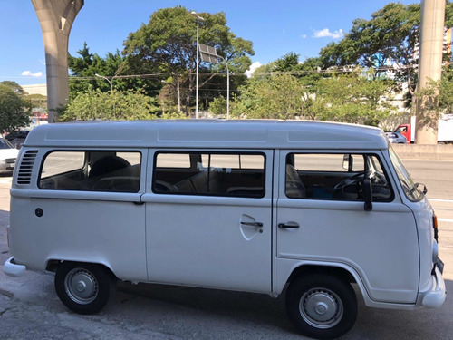 Volkswagen Kombi 1.4 Standard Total Flex 3p 2014