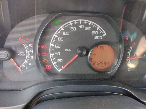 Imagem 5 de 6 de Fiat Strada Working