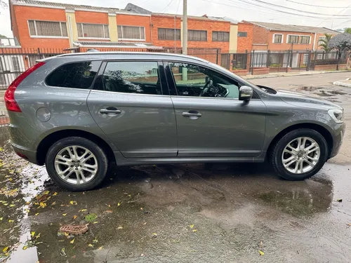 Volvo XC60 2.5 T5 Awd Momentum