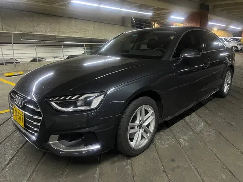 Audi A4 AUDI A4 TFSI MHEV advance TP TURBO