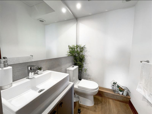 Departamento En Venta De 3 Dorm. En Vitacura