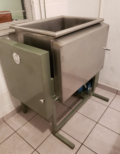 Maquina Tortilladora Celorio 100/ks Y Revolvedora