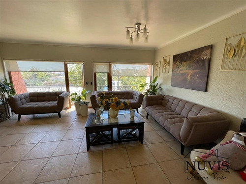 Casa En Venta De 4 Dorm. En Quilpué