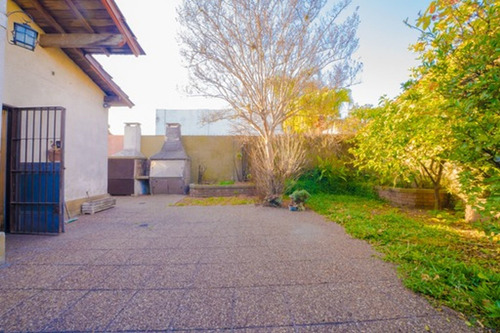 Imagen 23 de 30 de Oportunidad. Casa De 2 Plantas En Villa Tesei