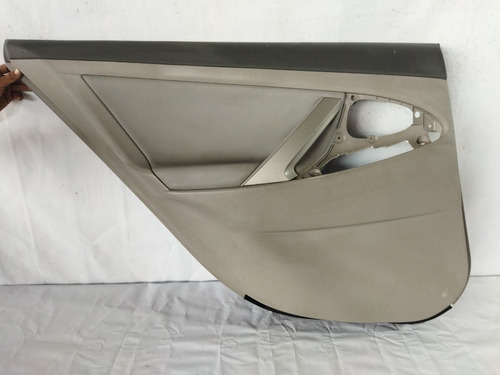 Tapa Puerta Trasera Izquierda Toyota Camry Mod 07-09 Origina