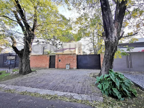 Imagen 1 de 29 de Casa En Venta En City Bell