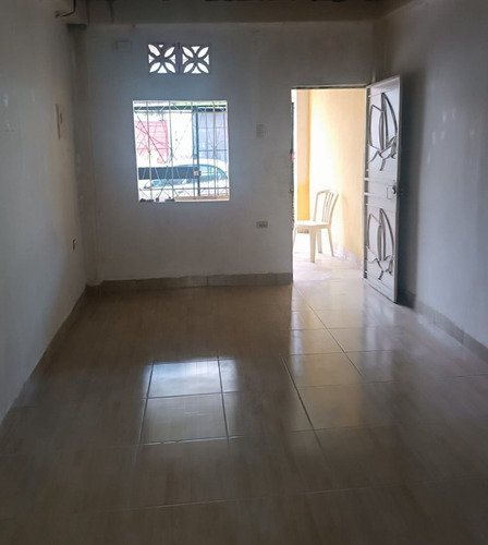 Casa Remodelada 2 Plantas, Listas Para Estrenar