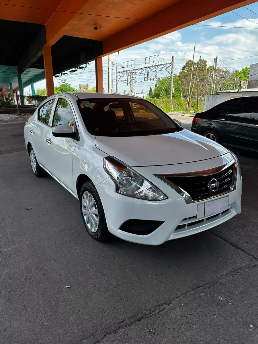 Nissan Versa 1.6 Sense Mt