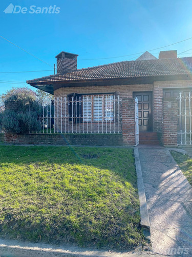 Gran Chalet 4 Ambientes, Sobre Dos Lotes