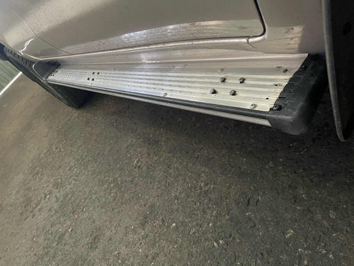 Estribos Aluminio Toyota Hilux Kavak Fortuner