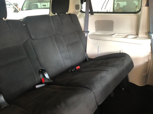 Imagen 9 de 12 de Chrysler Town & Country Li 2016