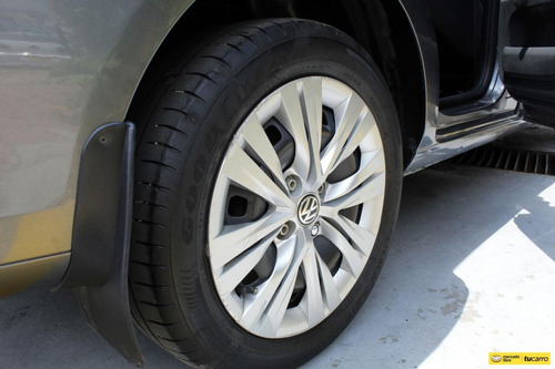 Imagen 24 de 25 de Volkswagen Voyage 1.6 Trendline