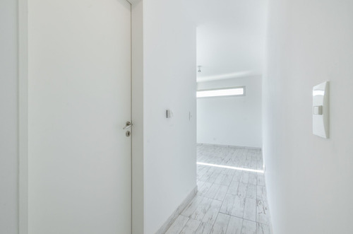 Departamento En Duplex Amb C/cochera Olivos