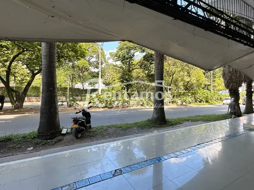 Oficina En Arriendo En Laureles. Cod A775816