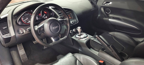 Imagen 10 de 15 de Audi R8 5.2 V10 Quattro 2011