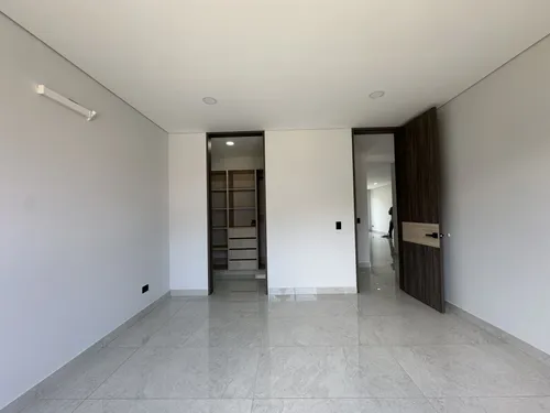 Casa En Venta En Hacienda El Castillo. Cod V8014650