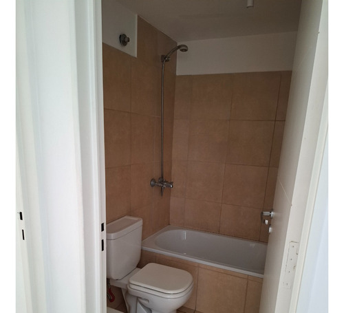 Depto. Venta De 1 Dormitorio Usd 57.000. Barrio Guemes.