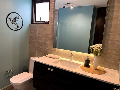 Casa En Arriendo 3d 3b En Chicureo -piedra Roja /san Anselmo
