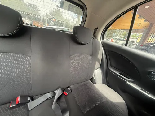 Nissan March 1.6 Advance At