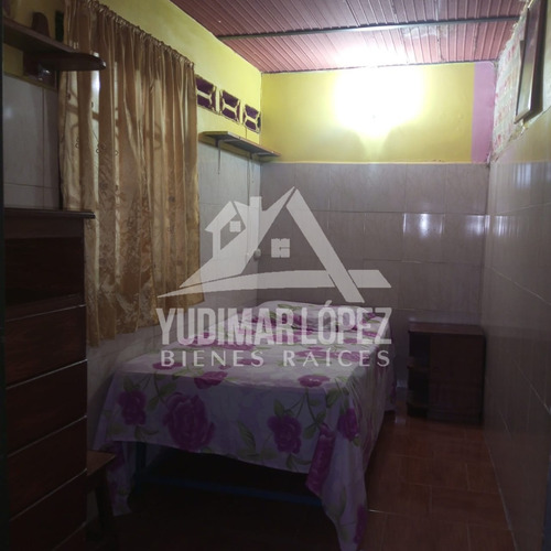 Cómoda Habitación En Alquiler Para Damas, Sector Camoruco, El Castaño, Maracay Edo. Aragua.