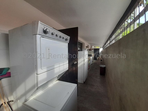 Imagen 12 de 14 de Leida Falcon Rentahouse Vende Casa En Trigal Norte Valencia 22-6974 Lf