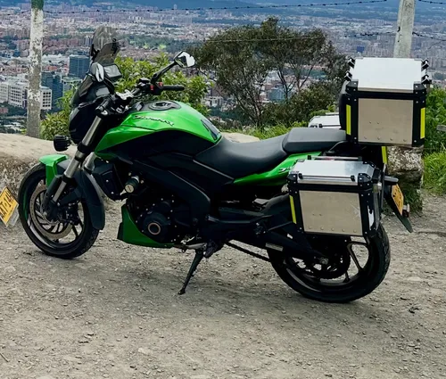 Modelo 2021 Kms: 12.300 Exosto Full System Artesanal (único