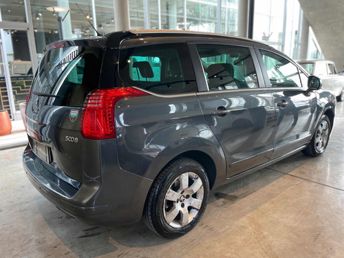 Peugeot 5008 1.6 Feline B/techo Tiptronic
