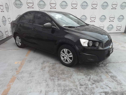 Imagen 3 de 15 de Chevrolet Sonic 2016