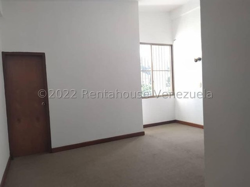Imagen 8 de 16 de Amplia Quinta En Venta - Urb Prados Del Este - Mls#22-22103