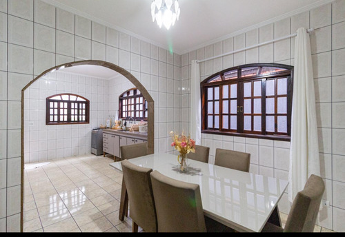 Casa Para Venda Com 3 Quartos 3 Banheiros Sendo 1 Suite