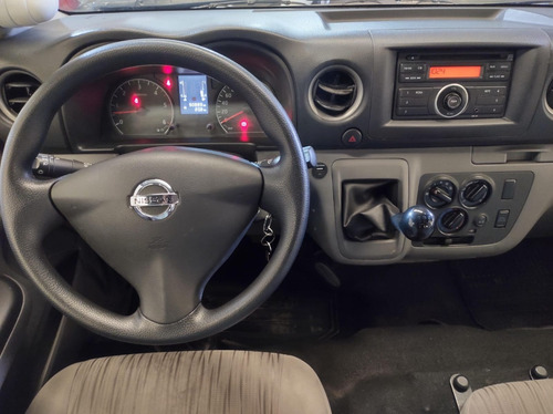 Imagen 12 de 15 de Nissan Urvan