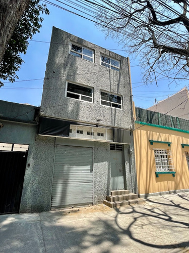 Casa En Venta En La Colonia Roma Norte Con Uso De Suelo Comercial.