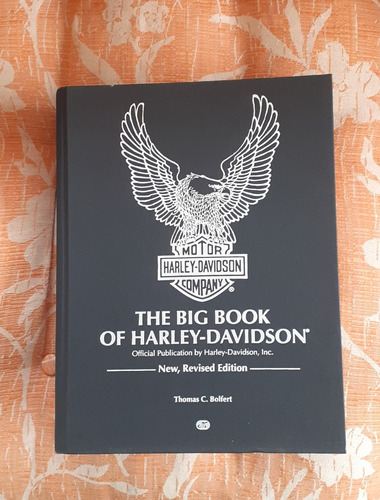 Big Book Of Harley Davidson: Official Publication By Thomas 