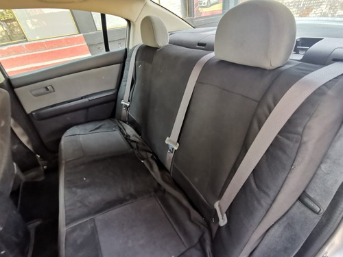 Nissan Sentra 2010 Custom